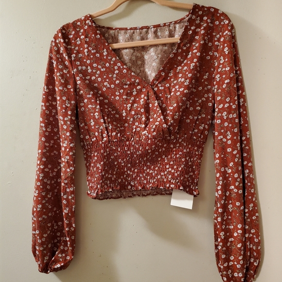 Adorable sz.Sm. n.w.t top with elasticity 1/2 bot - Picture 1 of 6